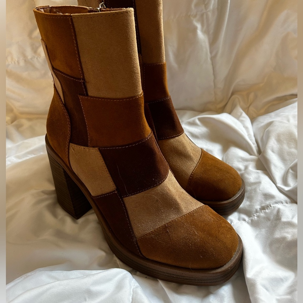 Target patch booties size 9.5